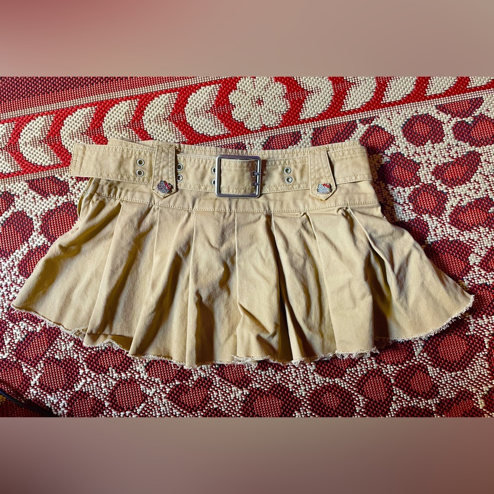 Khaki Mini Pleated Skirt with Belt